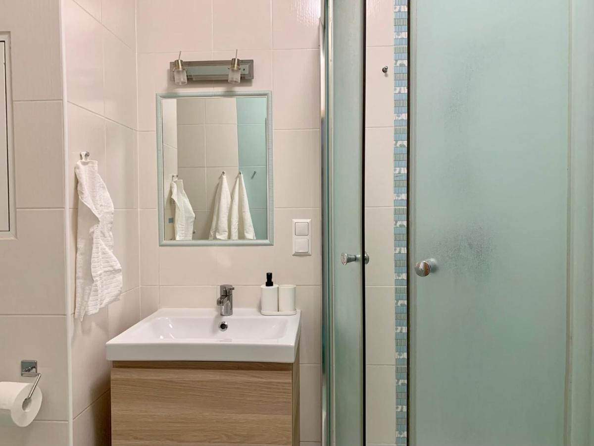 Apartment Horakova Зноймо Екстер'єр фото